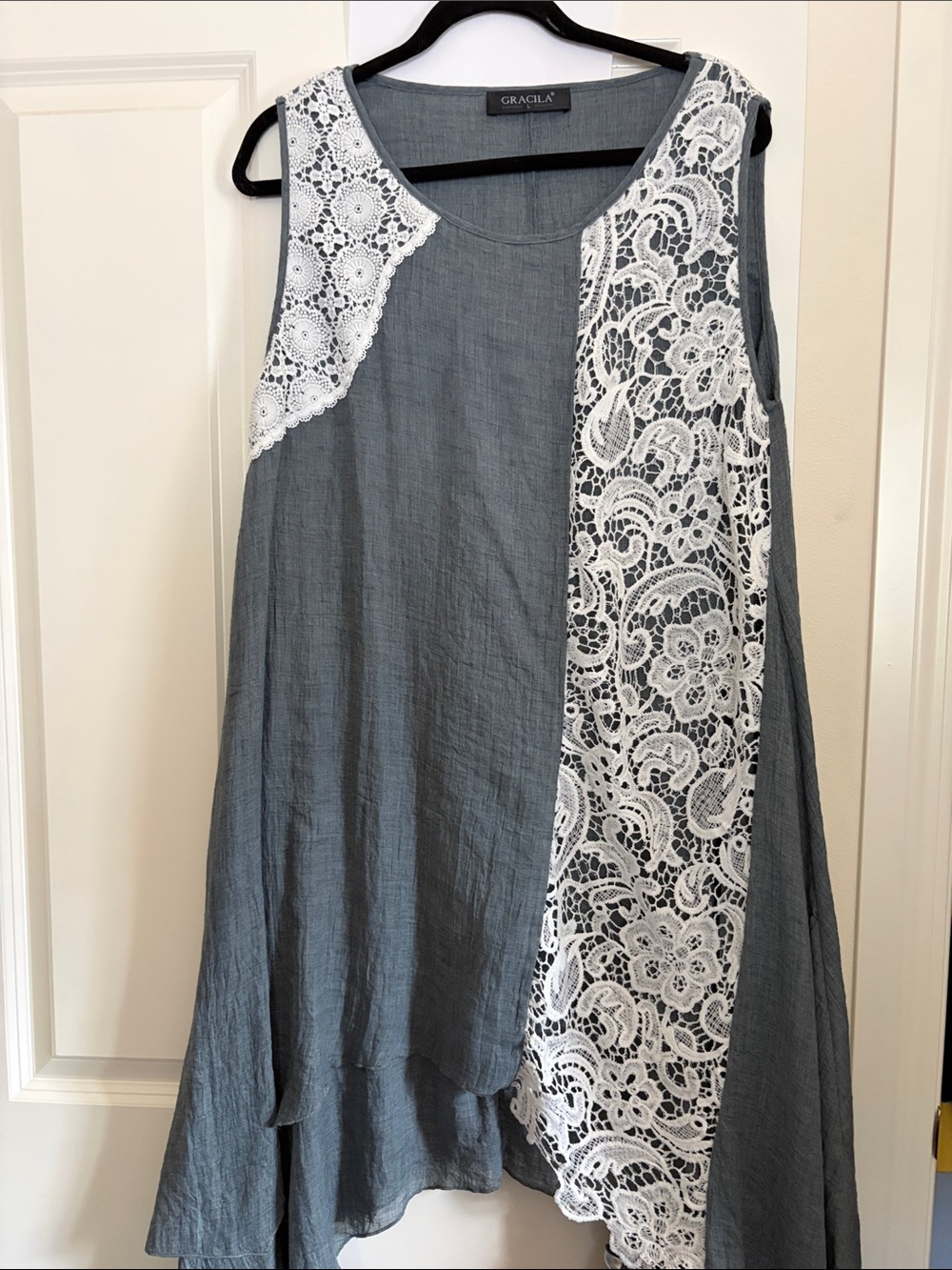 Gracila Gray and White Asymmetrical Lace-Panel Skirt